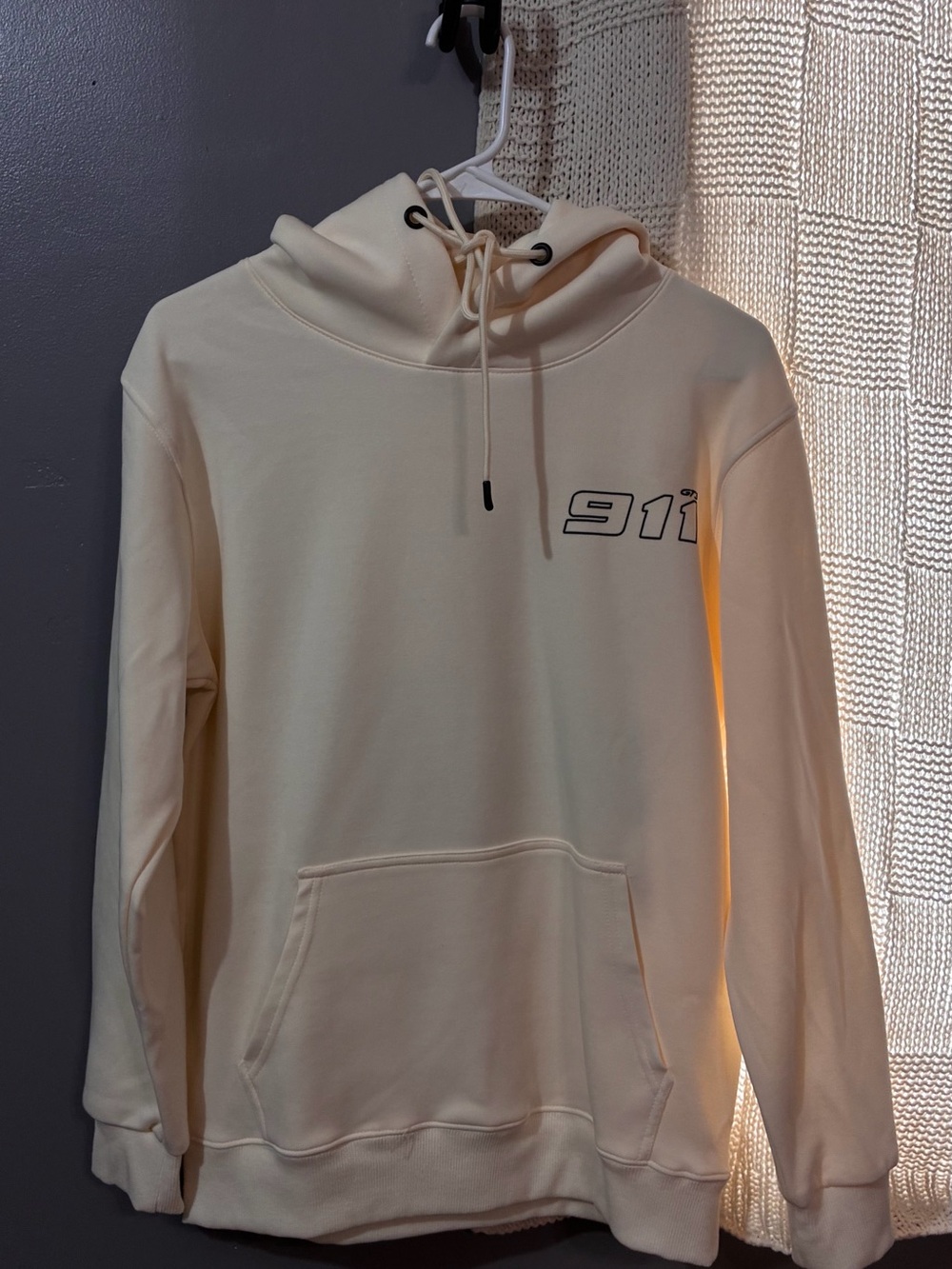Cream 911 Graphic Pullover Hoodie - Women